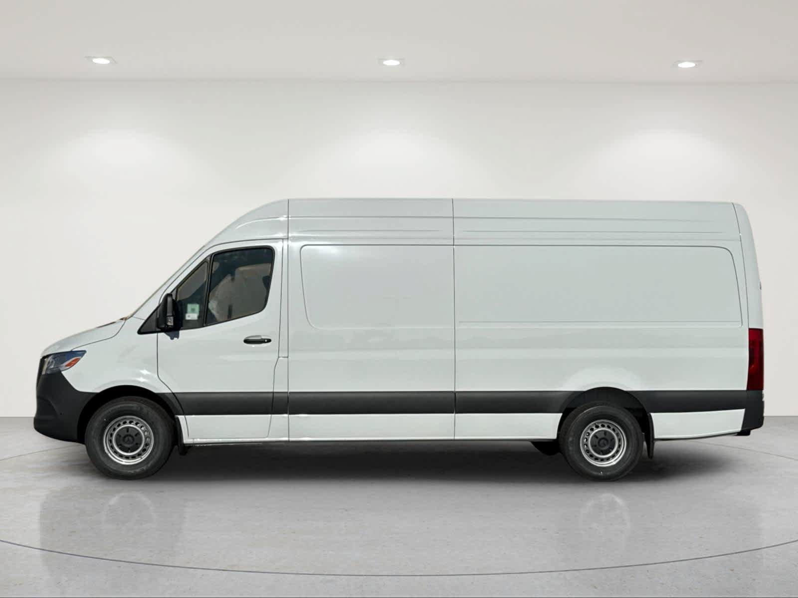 New 2027 Mercedes-Benz Sprinter 2500 image 3