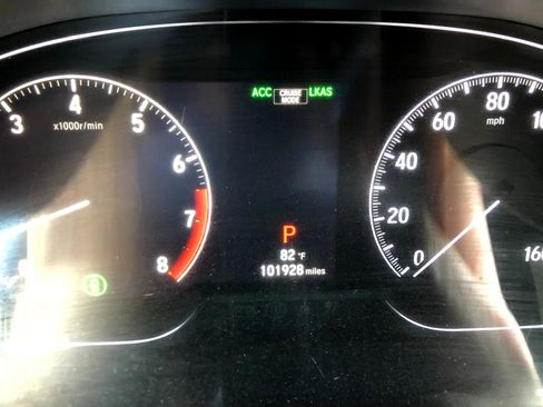 Used 2018 Honda Accord Sport image 15