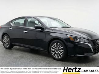 Used 2025 Nissan Altima 2.5 SV FWD video 1