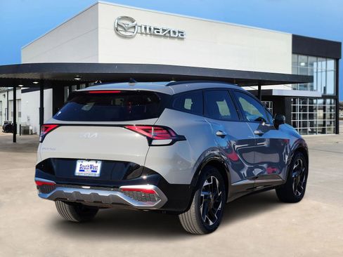 Used 2023 Kia Sportage SX image 5