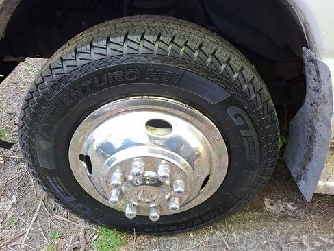 Used 2011 Ford E-350 and Econoline 350 Super Duty RWD image 6