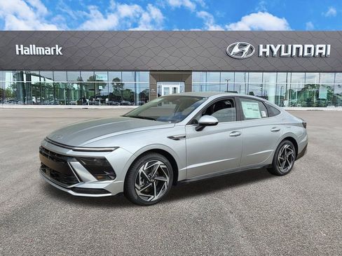 New 2026 Hyundai Sonata SEL FWD image 2