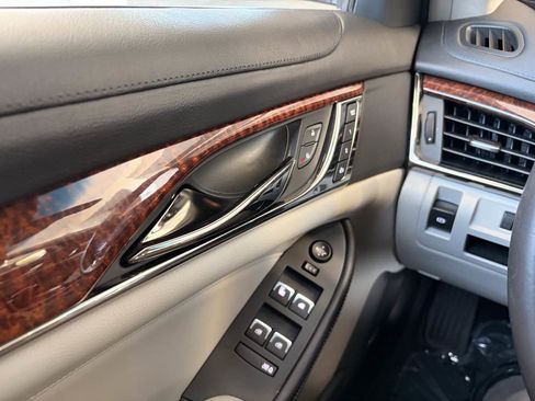 Used 2019 Cadillac CTS Sedan image 24