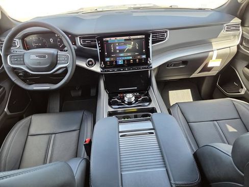 New 2026 Jeep Grand Wagoneer Limited AWD/4WD image 14