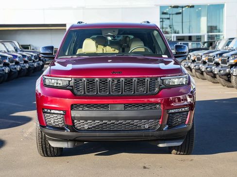 New 2025 Jeep Grand Cherokee L Limited w/ Luxury Tech Group II image 2