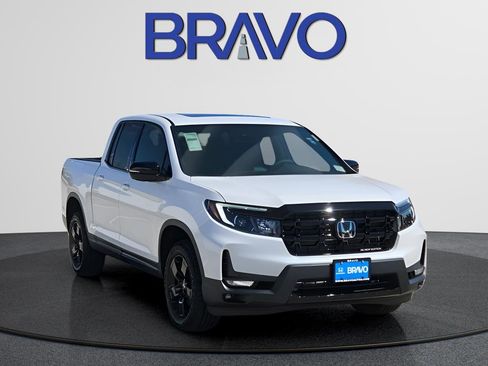 New 2026 Honda Ridgeline Black Edition image 3