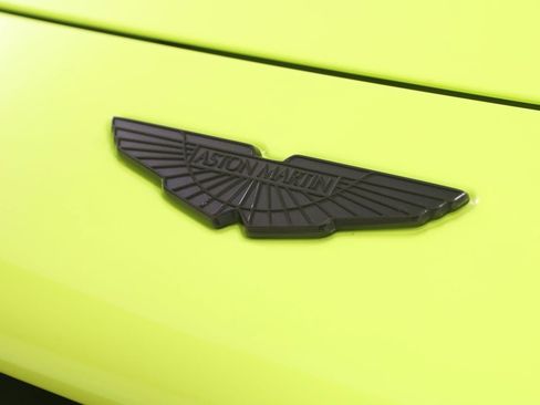 Used 2019 Aston Martin V8 Vantage Coupe RWD image 19