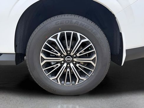 New 2026 Nissan Armada Platinum image 40