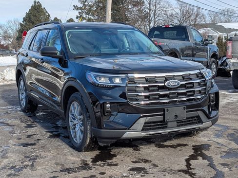 New 2026 Ford Explorer Active image 1