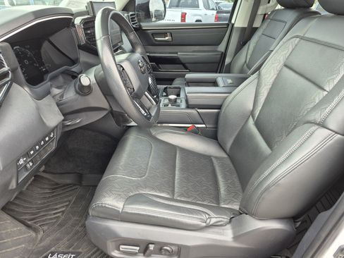 Used 2022 Toyota Tundra Limited image 17