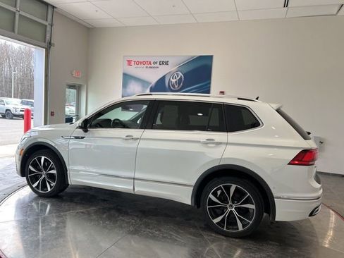 Used 2024 Volkswagen Tiguan SEL R-Line AWD/4WD image 5