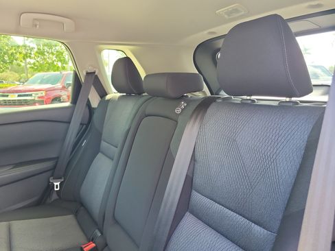 Used 2025 Nissan Rogue SV FWD image 13