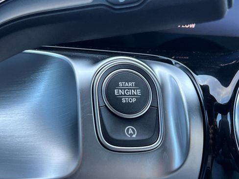 New 2026 Mercedes-Benz GLB 250 image 26