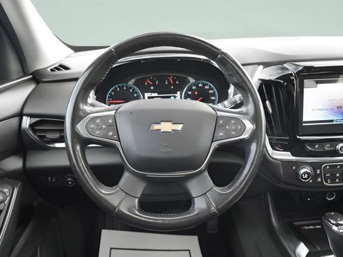 Used 2018 Chevrolet Traverse Premier w/ LPO, 'HIT The Road' Package AWD/4WD image 18