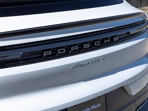 New 2026 Porsche Cayenne S image 19