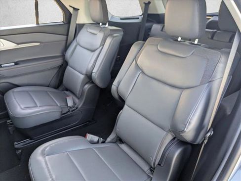 New 2026 Ford Explorer Active w/ Active Comfort Package image 16