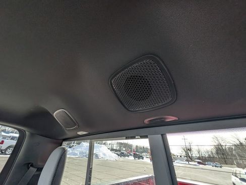 New 2026 RAM 1500 4x4 Crew Cab image 17