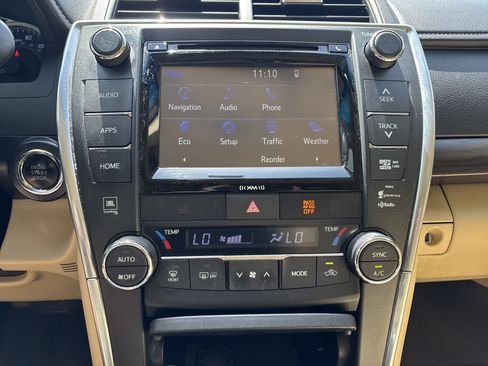 Used 2017 Toyota Camry XLE FWD image 22
