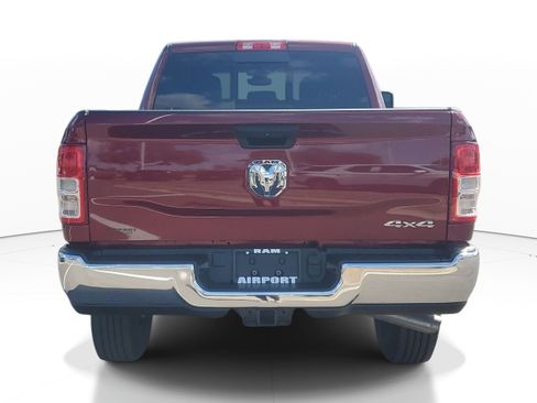 Used 2024 RAM 2500 Tradesman w/ Chrome Appearance Group AWD/4WD image 6