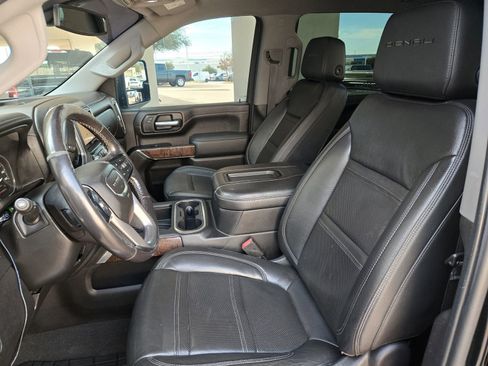 Used 2020 GMC Sierra 3500 Denali image 25