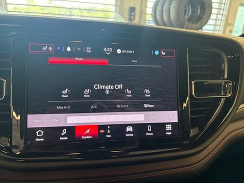 Used 2024 Dodge Durango GT RWD image 36