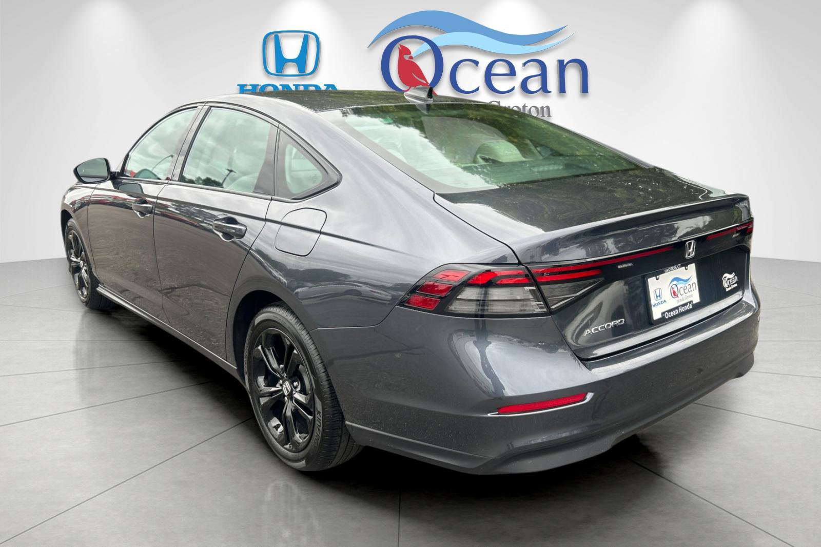 Used 2025 Honda Accord SE image 5
