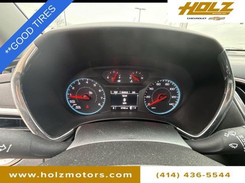 Used 2018 Chevrolet Equinox LT image 11