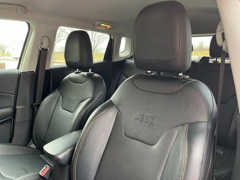 Used 2020 Jeep Compass Limited image 23