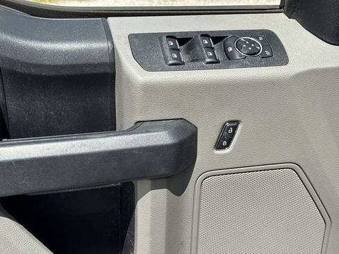 Used 2019 Ford F150 XL w/ Equipment Group 101A Mid RWD image 13