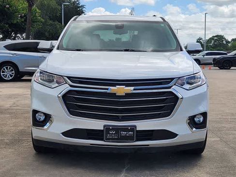 Used 2020 Chevrolet Traverse Premier w/ LPO, Floor Liner Package FWD image 6