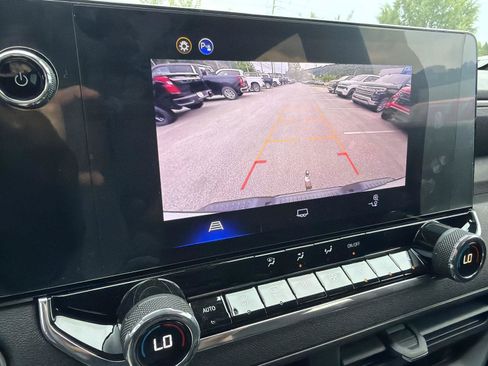 Used 2026 Chevrolet Colorado Trail Boss AWD/4WD image 17