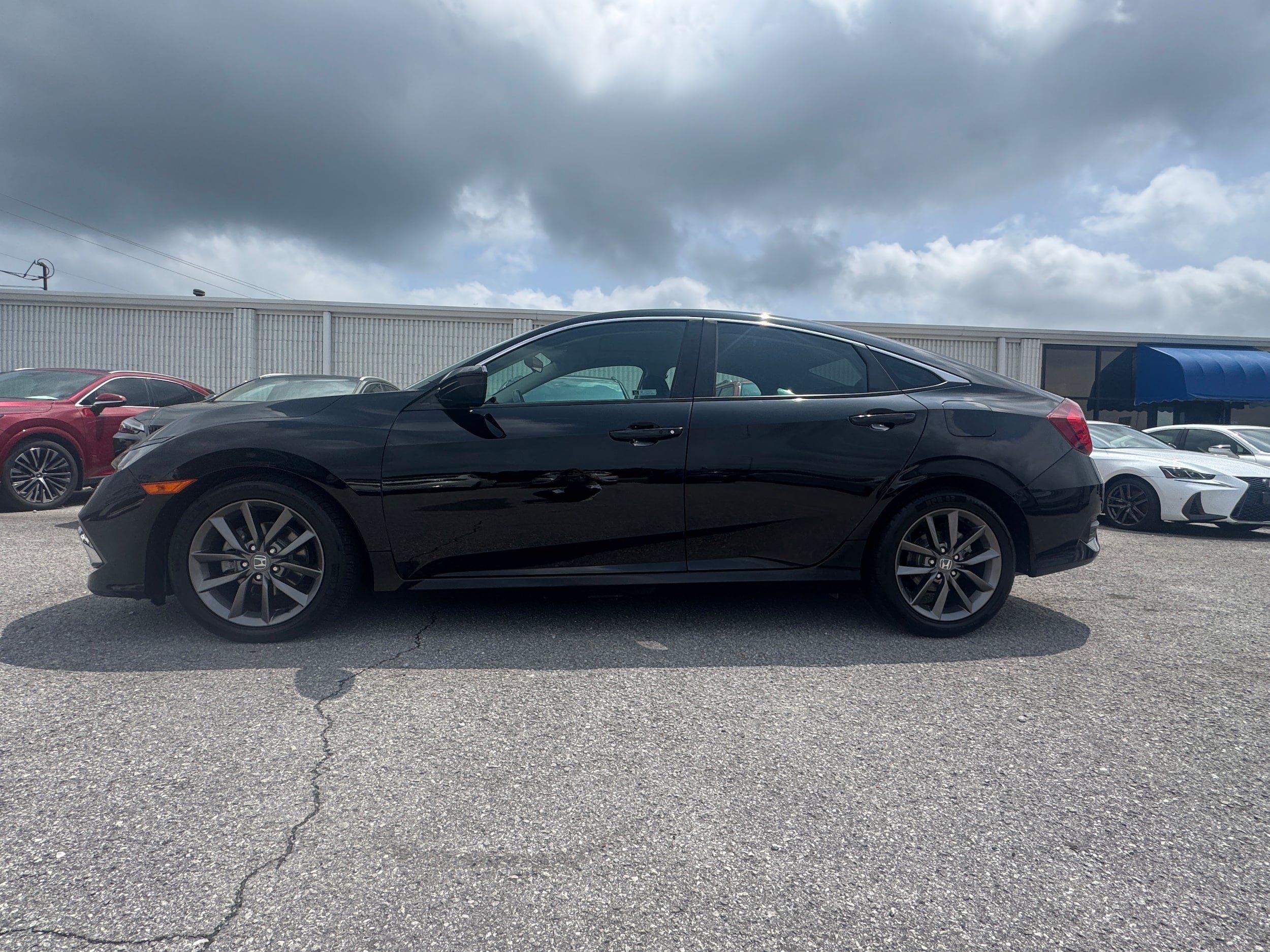 Used 2020 Honda Civic EX image 1