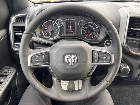 Used 2025 RAM 1500 Big Horn AWD/4WD image 18