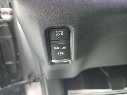 Certified 2025 INFINITI QX80 Sensory image 35