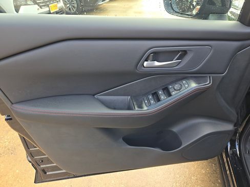 New 2026 Nissan Rogue SV AWD/4WD image 10