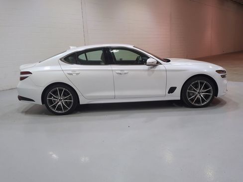Used 2025 Genesis G70 2.5T AWD/4WD image 2