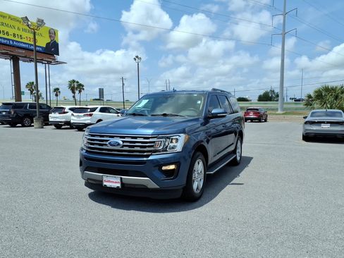 Used 2019 Ford Expedition XLT w/ Equipment Group 202A RWD image 4