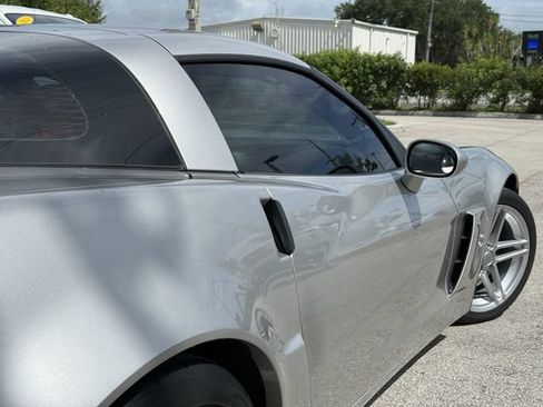 Used 2006 Chevrolet Corvette Z06 w/ Preferred Equipment Group RWD image 8