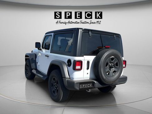 Used 2023 Jeep Wrangler Sport AWD/4WD image 5