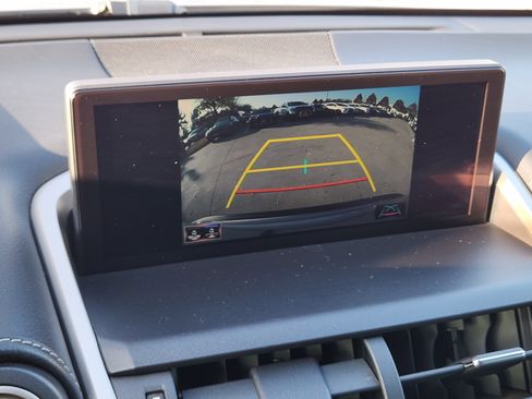 Used 2018 Lexus NX 300h AWD image 21