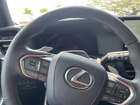 Used 2024 Lexus GX 550 w/ Accessory Package (Z1) AWD/4WD image 33