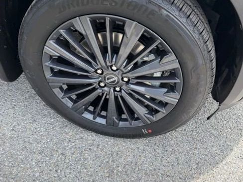 New 2026 Nissan Pathfinder SL AWD/4WD image 11