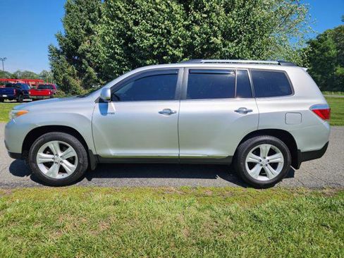 Used 2013 Toyota Highlander Limited AWD/4WD image 1