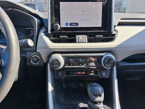 Used 2024 Toyota RAV4 XLE image 16