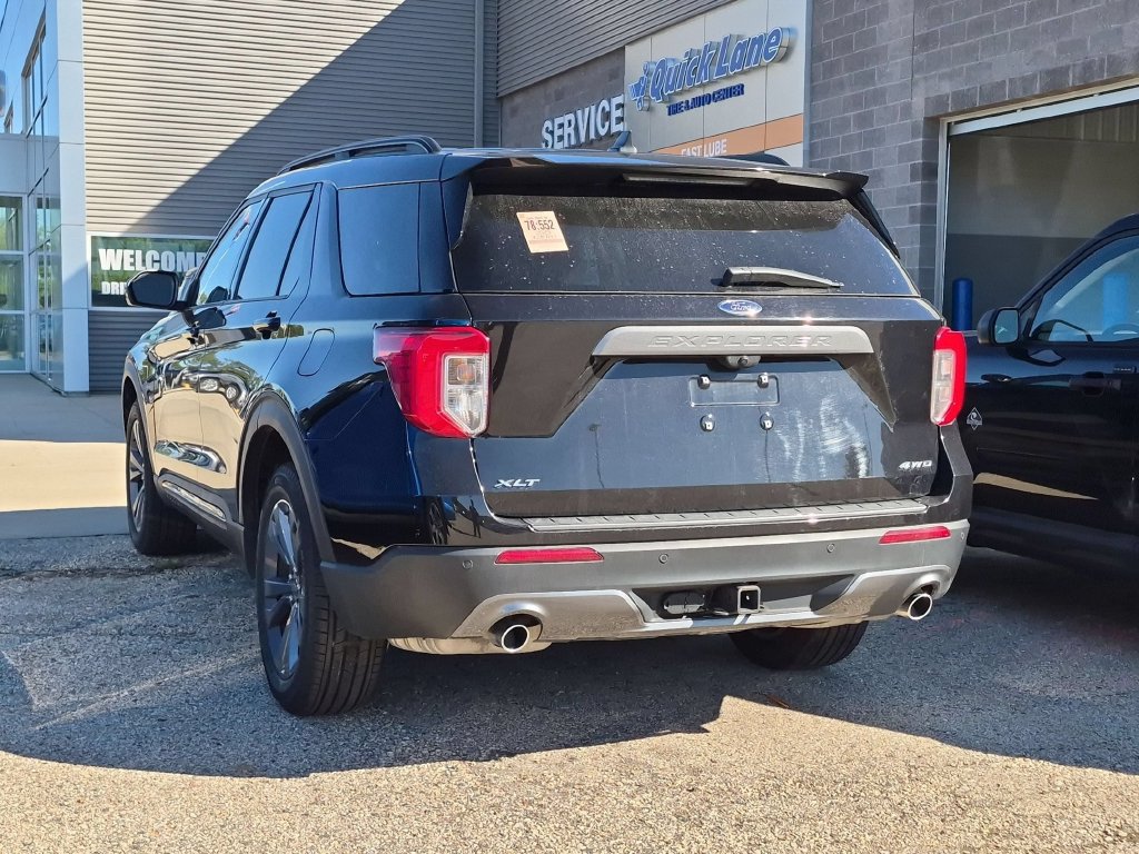 Certified 2023 Ford Explorer XLT w/ Equipment Group 202A AWD/4WD image 4