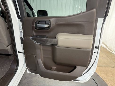 Used 2021 Chevrolet Silverado 1500 LTZ w/ Technology Package image 18