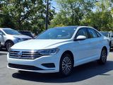 Used 2021 Volkswagen Jetta SE w/ SE Cold Weather Package image 2