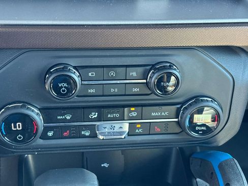 Used 2023 Ford Bronco Outer Banks AWD/4WD image 20