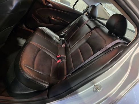 Used 2017 Chevrolet Cruze Premier FWD image 7