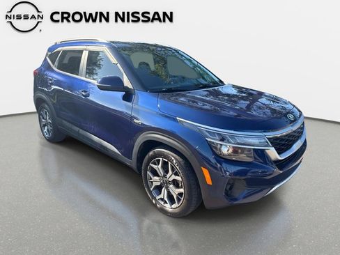 Used 2021 Kia Seltos EX image 11